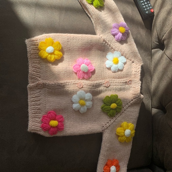 Handmade Girl Cardigan - Picture 7 of 8